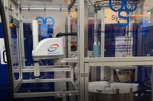 SCARA robot and Flexibowl automated cell