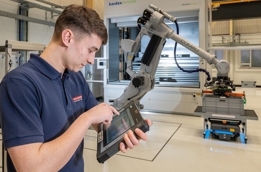 MiR500 AMRs from Mobile Industrial Robots being programmed and used