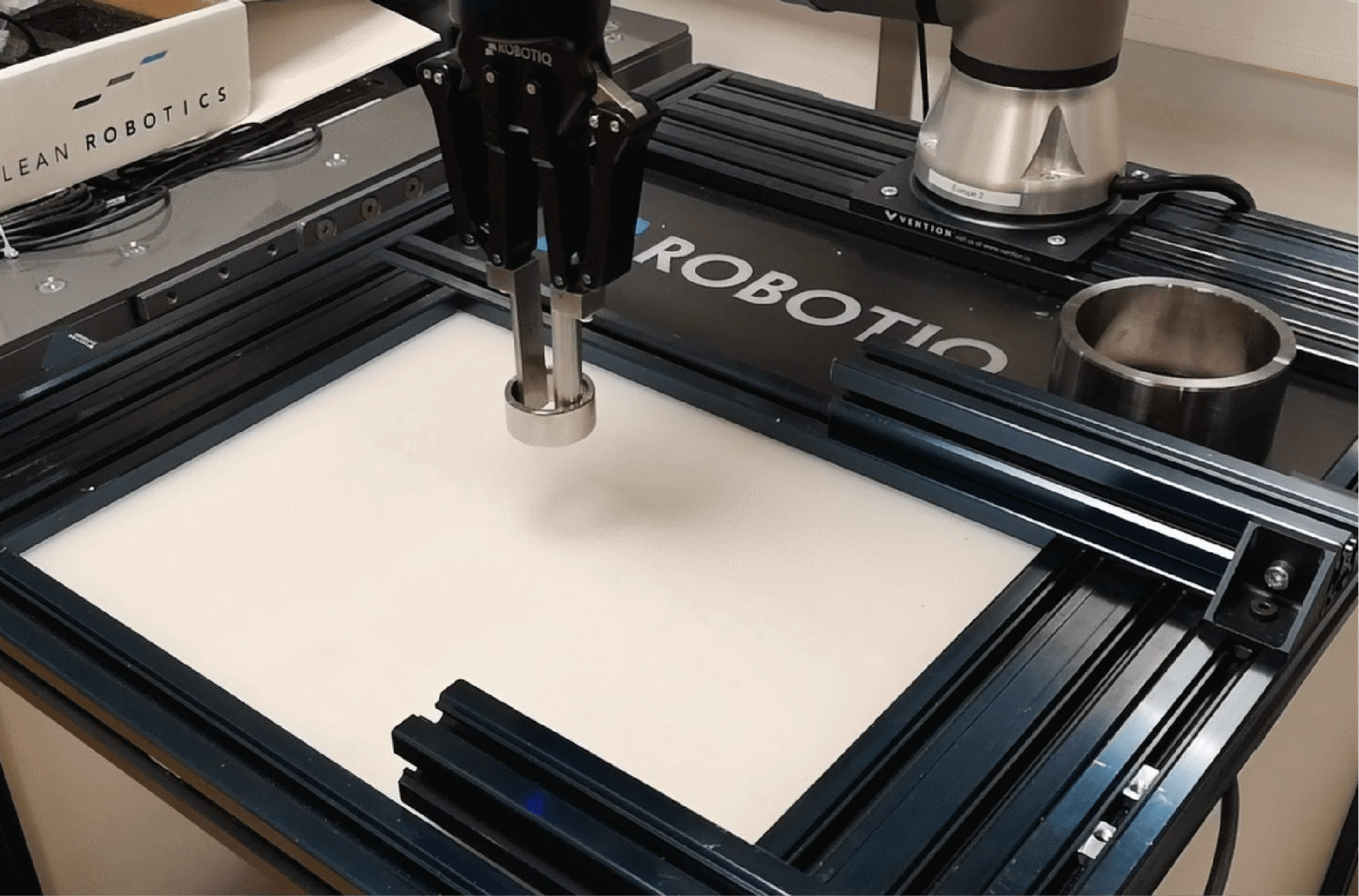 Pick and place feasibility study with customised robotic gripper, Universal Robots cobot (collaborative robot) and bearings