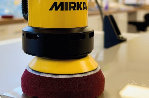UR cobot sanding application using Mirka AIROS random orbital polishing head