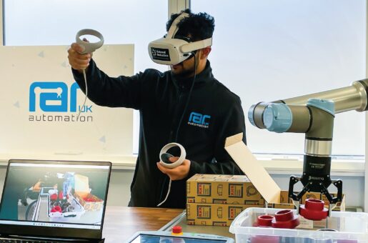 Extend Robotics human-robot interface software in use
